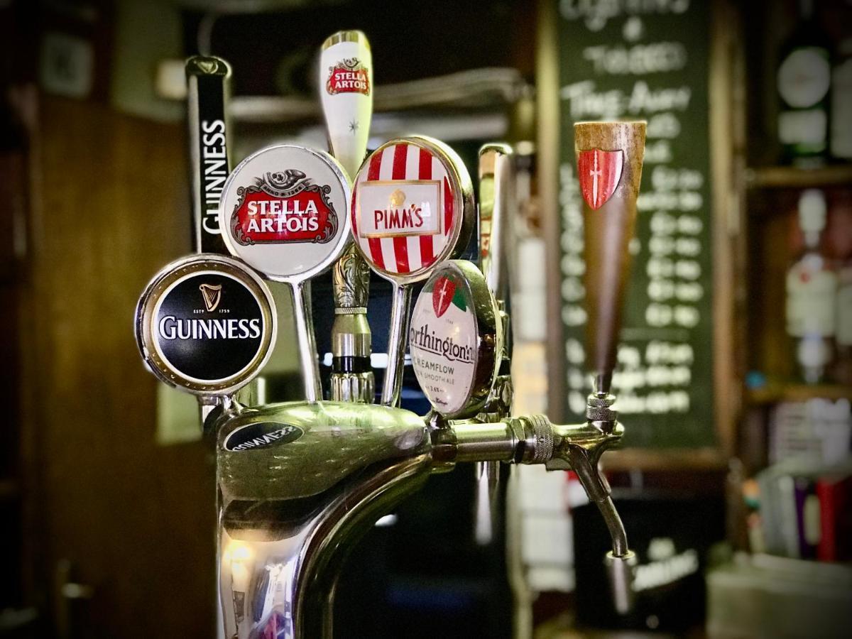 The White Horse Inn, Clun Bagian luar foto