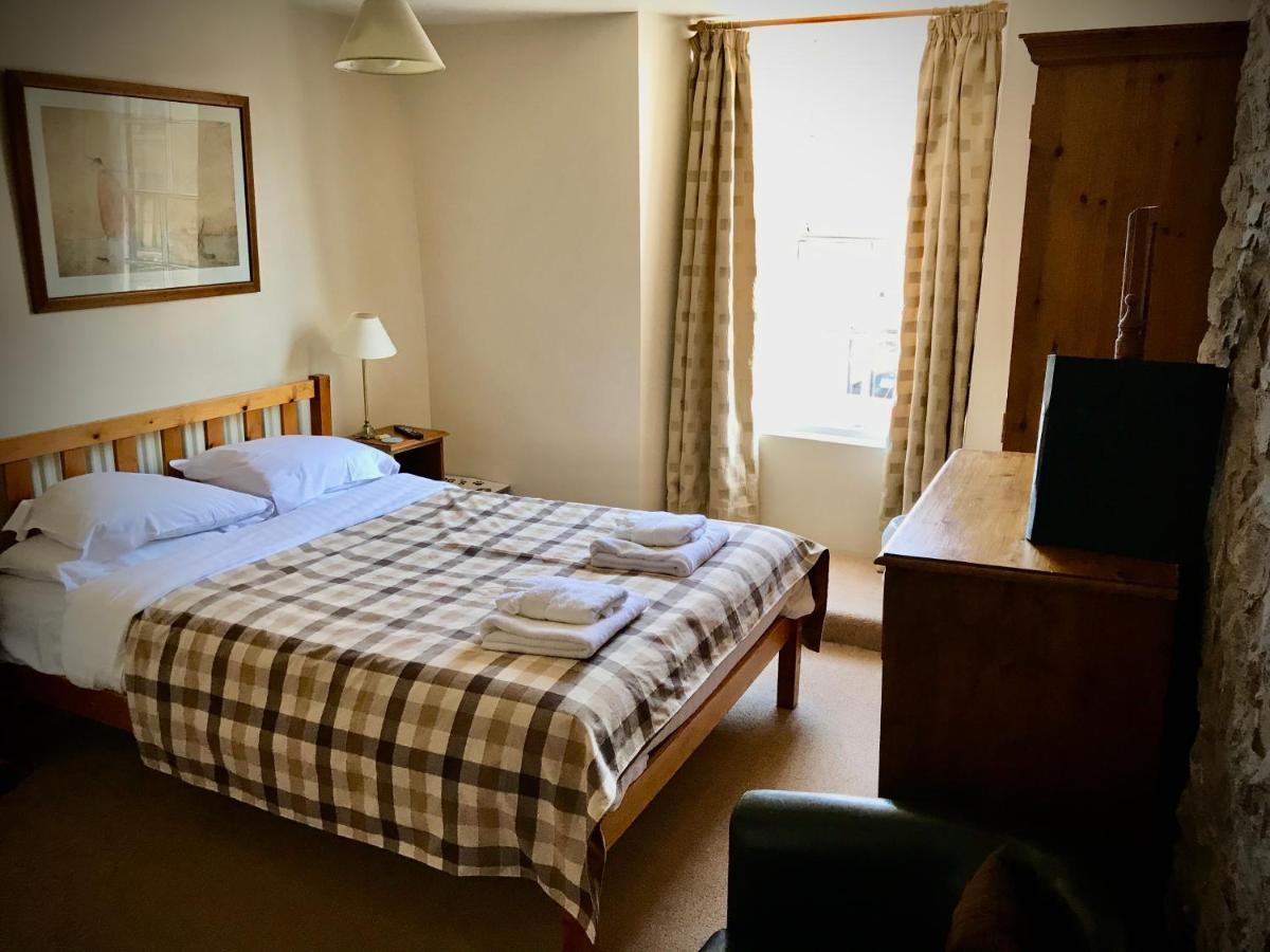 The White Horse Inn, Clun Bagian luar foto