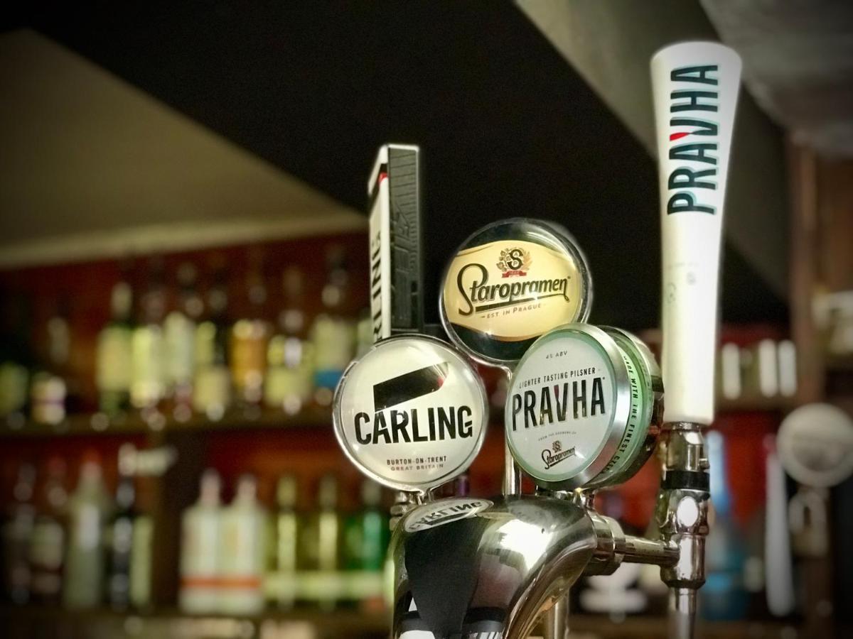 The White Horse Inn, Clun Bagian luar foto