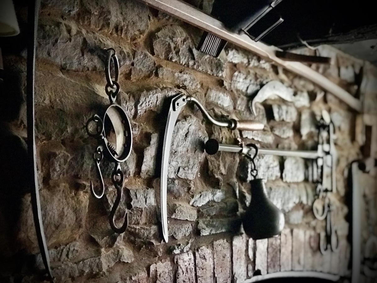The White Horse Inn, Clun Bagian luar foto