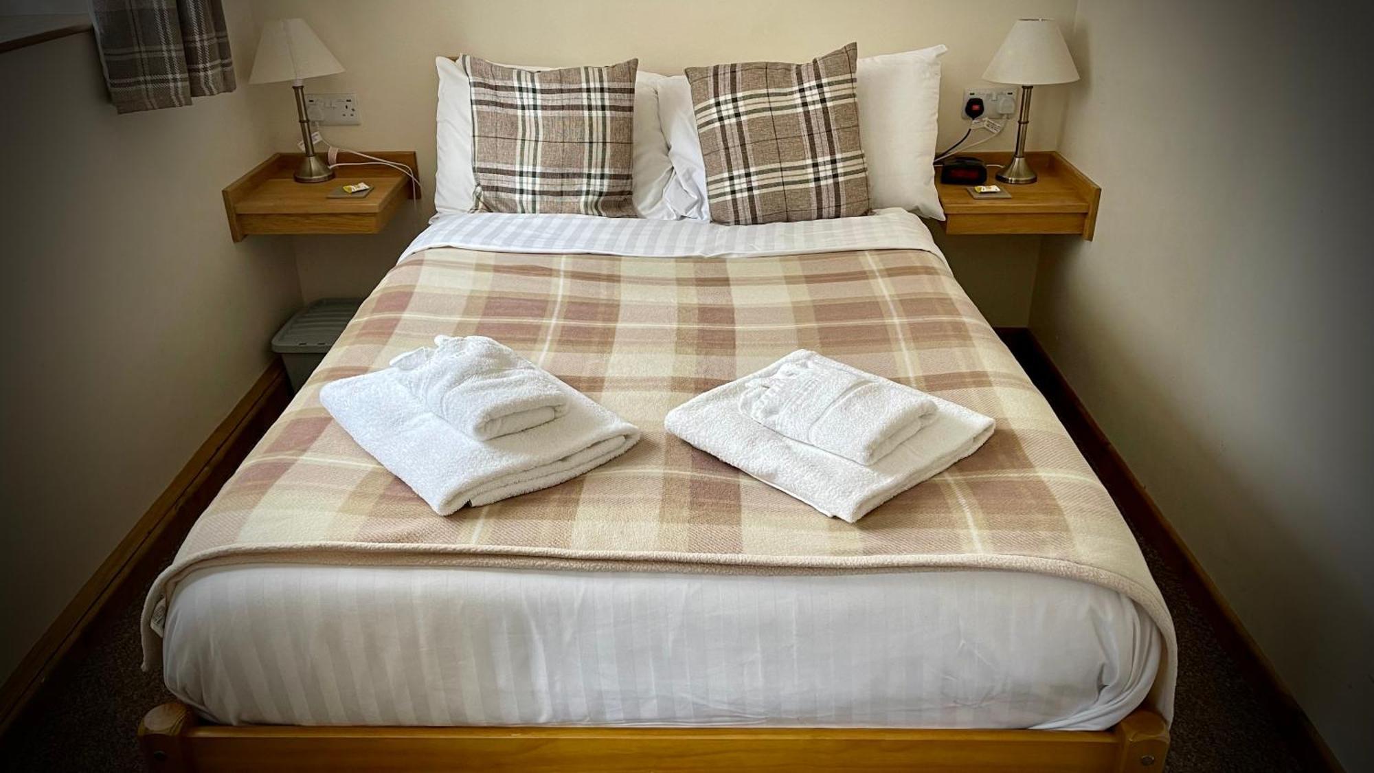 The White Horse Inn, Clun Bagian luar foto