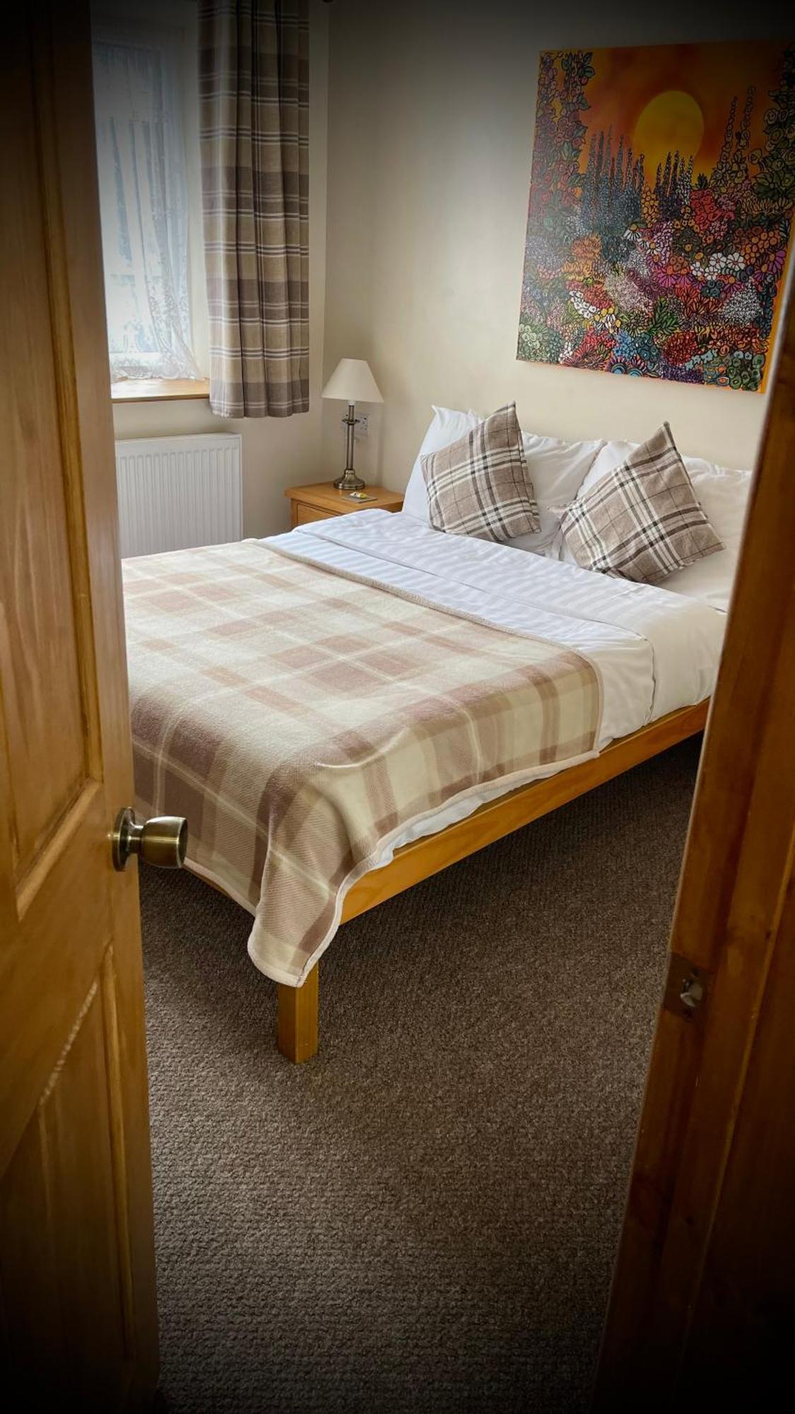 The White Horse Inn, Clun Bagian luar foto